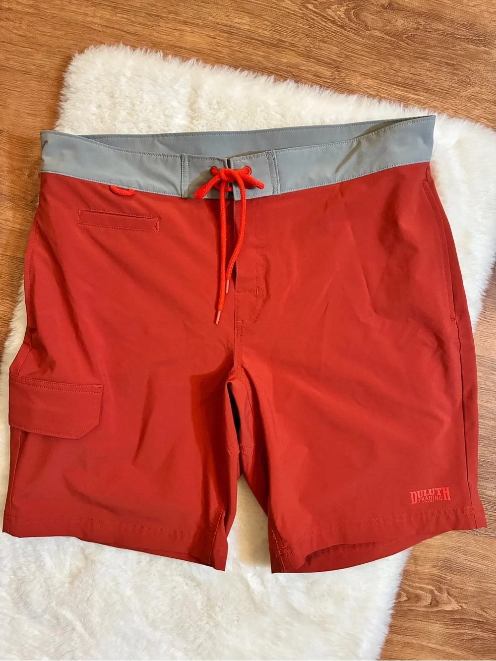 Duluth Trading Mens DuluthFlex Bull Moose 9” Board Shorts Orange Rust Gray Sz 34